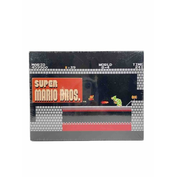 Nintendo Super Mario Retro Gamers Collector Box 7 Exclusive Pieces - Picture 2 of 11